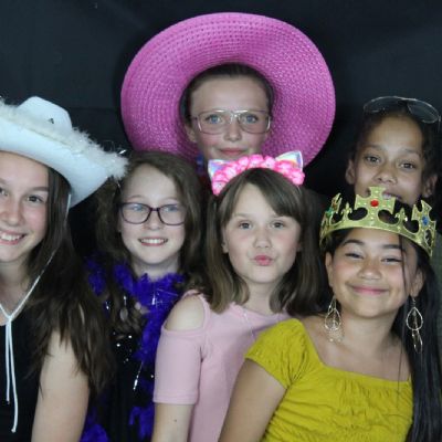 Year 6 Disco (27)